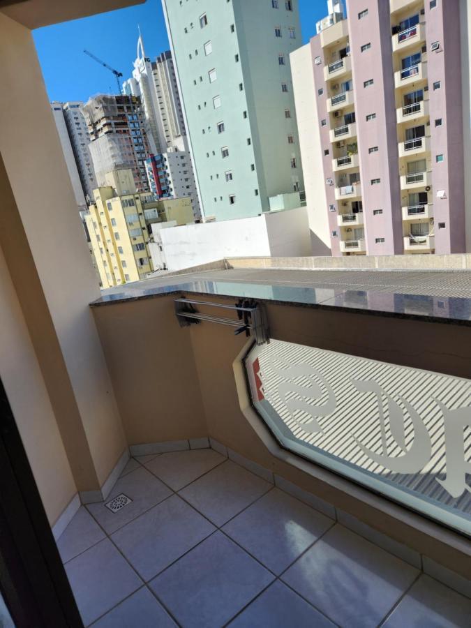 2 Quartos A 200Mts Praia Central, Garagem, Churrasqueira, Wi-Fi 90 Mbps, Pet Friendly Balneário Camboriú Exterior foto