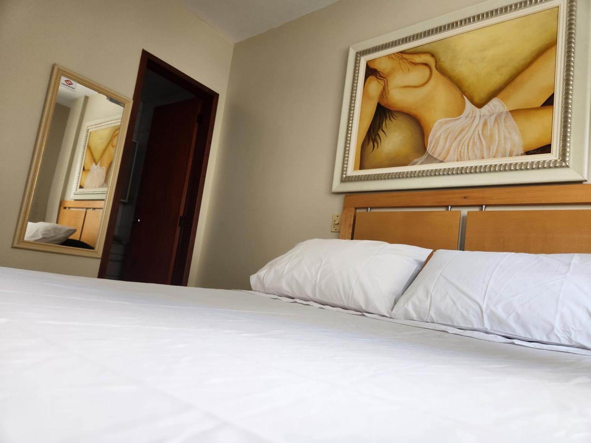 2 Quartos A 200Mts Praia Central, Garagem, Churrasqueira, Wi-Fi 90 Mbps, Pet Friendly Balneário Camboriú Habitación foto