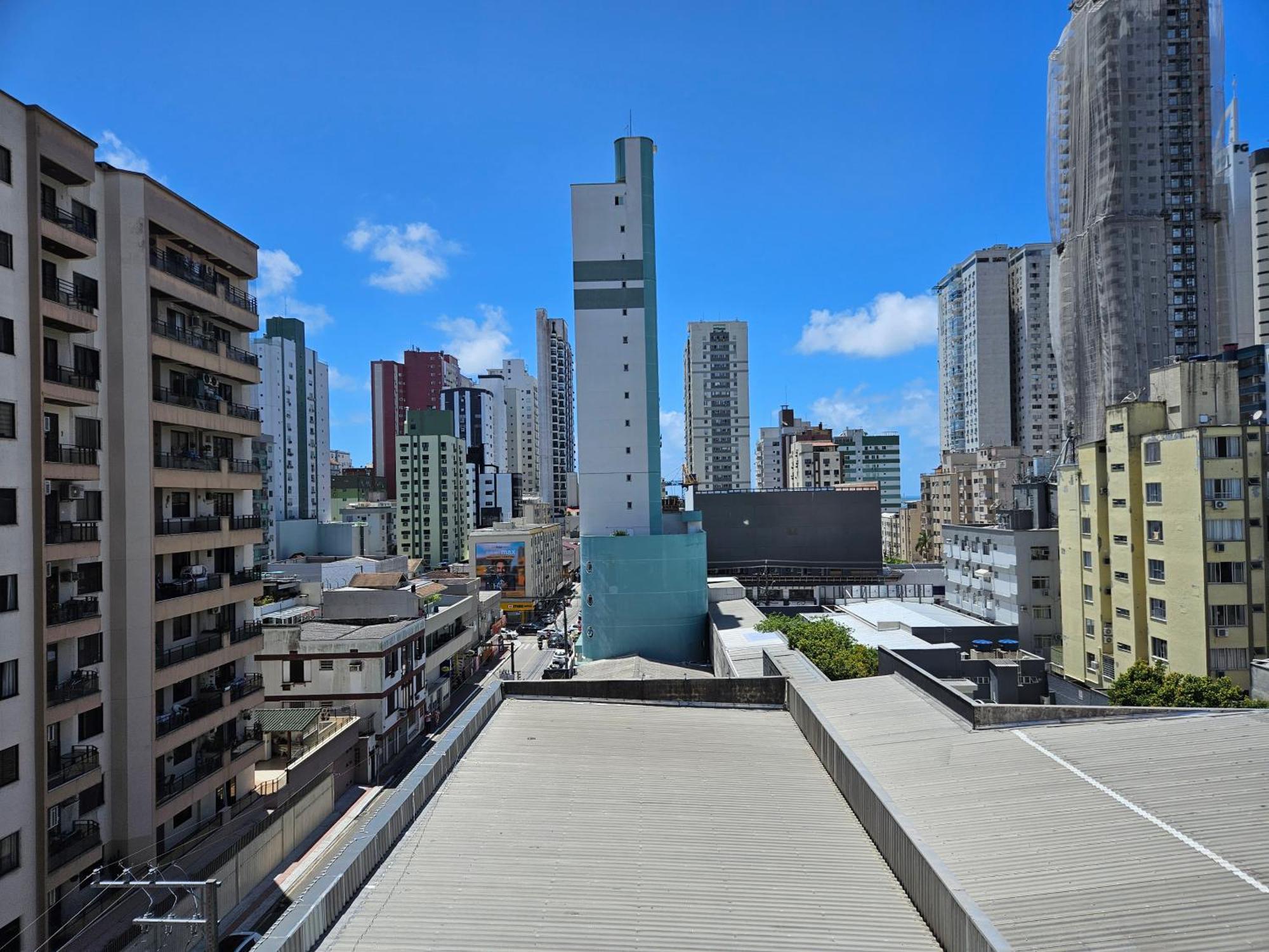 2 Quartos A 200Mts Praia Central, Garagem, Churrasqueira, Wi-Fi 90 Mbps, Pet Friendly Balneário Camboriú Exterior foto