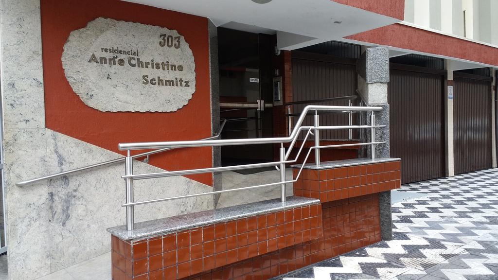 2 Quartos A 200Mts Praia Central, Garagem, Churrasqueira, Wi-Fi 90 Mbps, Pet Friendly Balneário Camboriú Exterior foto